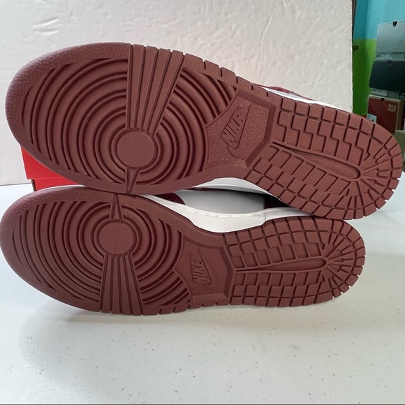 Nike Dunk High Retro Mens Size 9.5 Sneakers Dark Beetroot Color Shoes - Picture 9 of 12